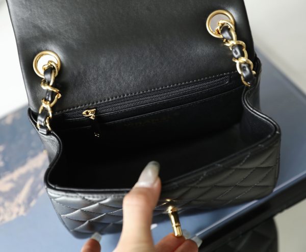 CHANEL