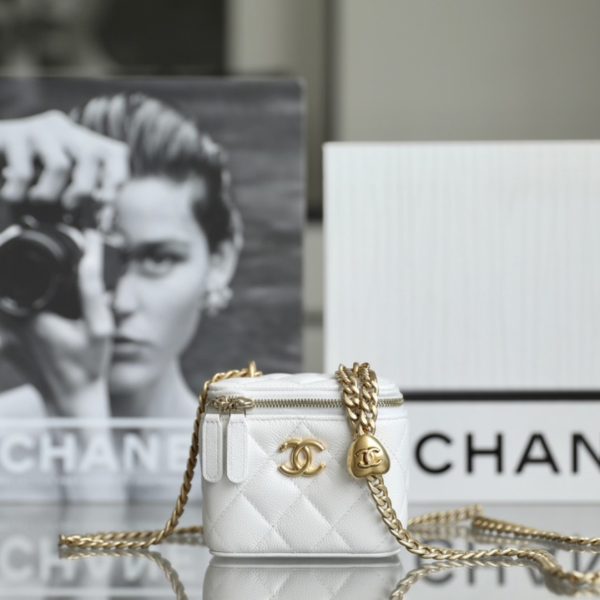 CHANEL