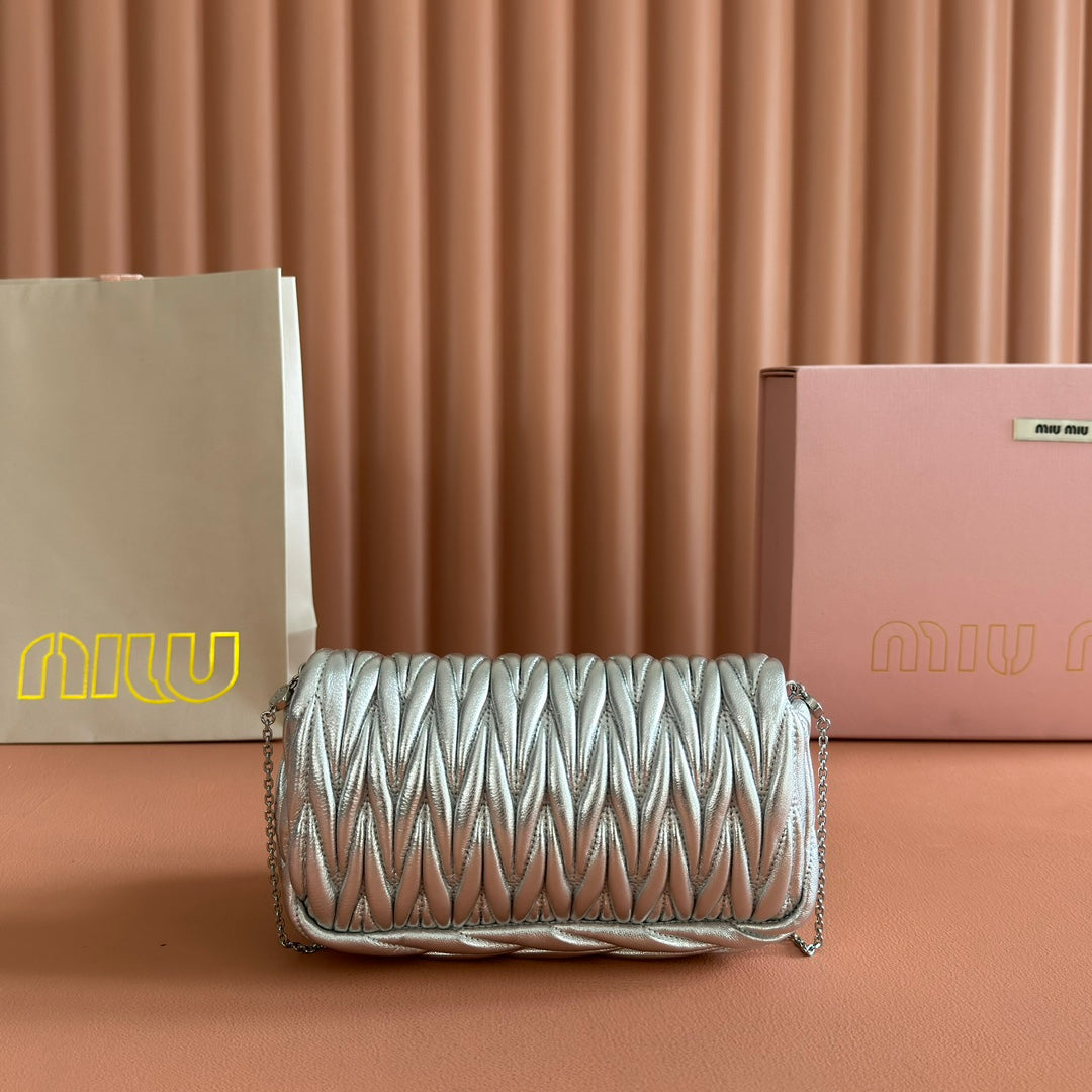 Matelassé Mini-Bag 18cm Sliver Lambskin