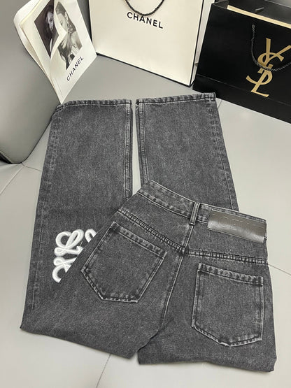 Loew White Anagram Dark Grey Jean