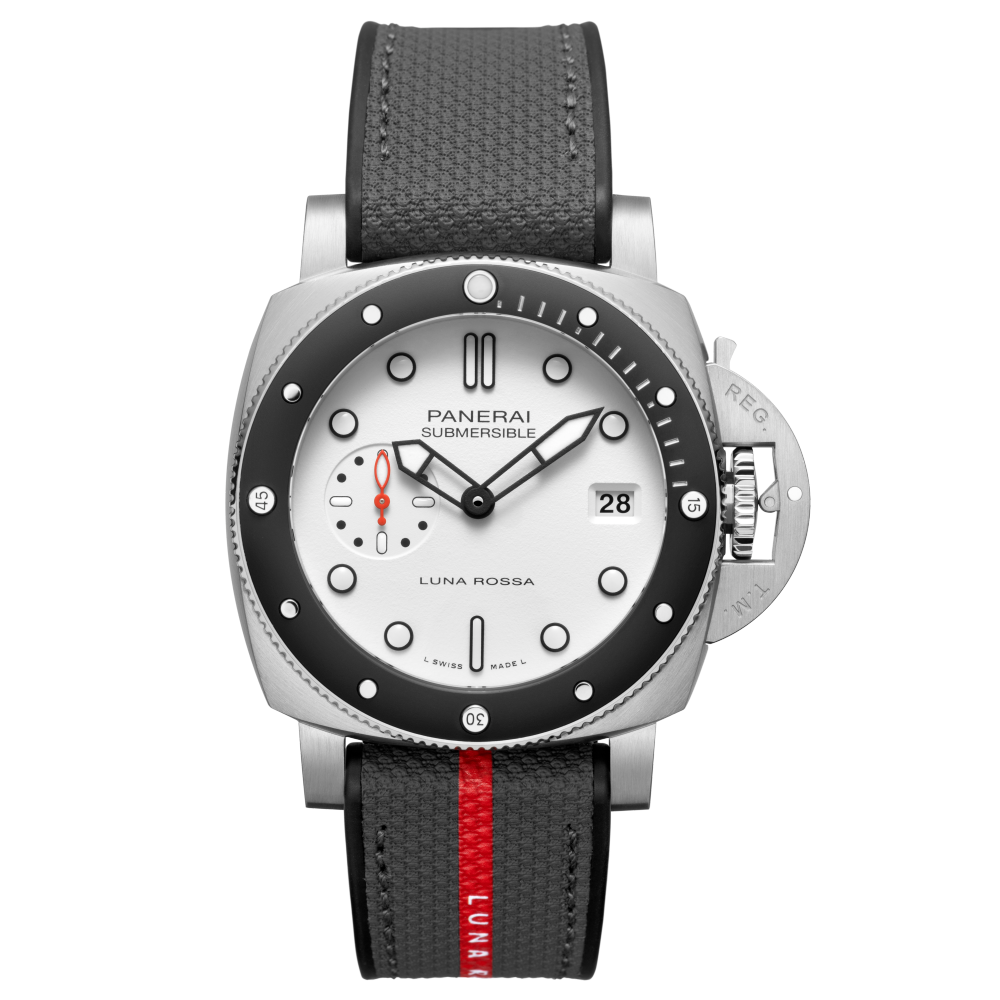Panerai Submersible Luna Rossa