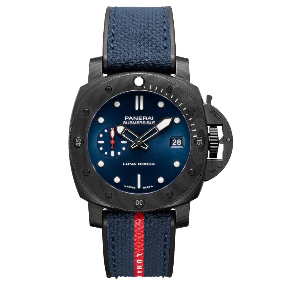 Panerai Submersible Luna Rossa Carbotech™